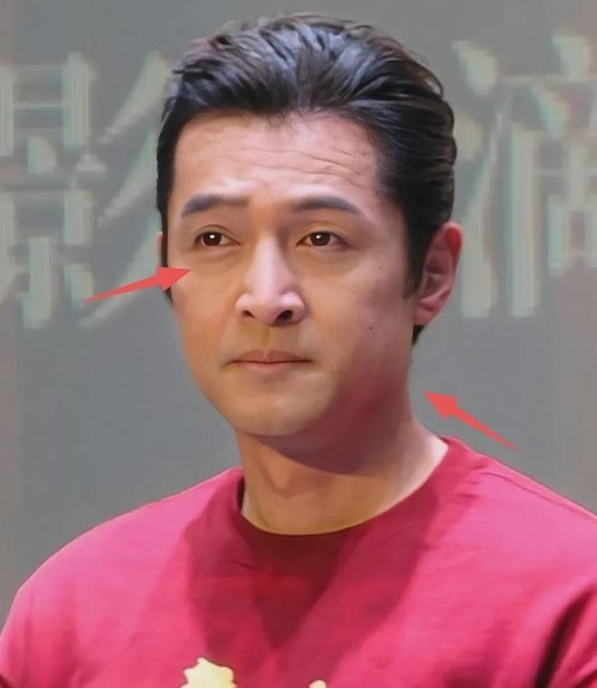 43岁胡歌跑路演生图流出,被指断崖式衰老。(取材自网易号「萌神木木」)