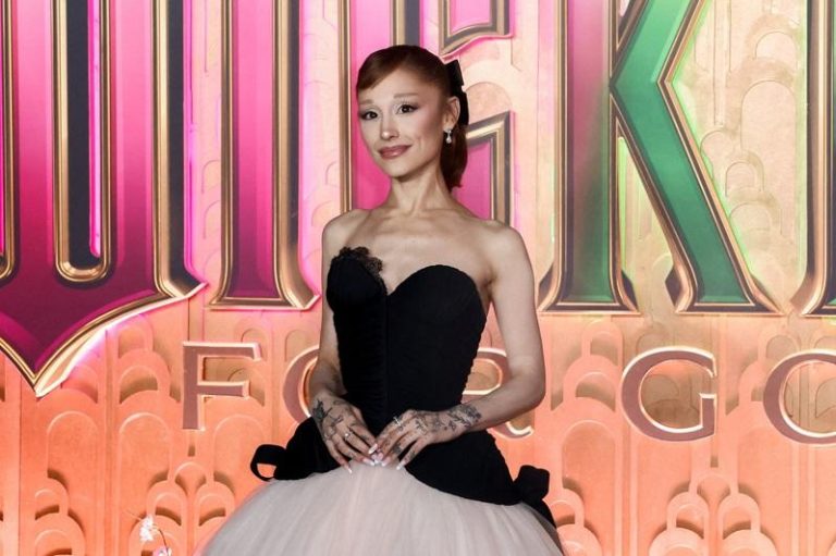 才被偷袭… 亚莉安娜确诊新冠 暗指明年是最后演出 亚莉安娜确诊新冠肺炎休养中。(路透)