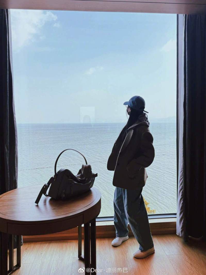 迪丽热巴。(取材自微博)