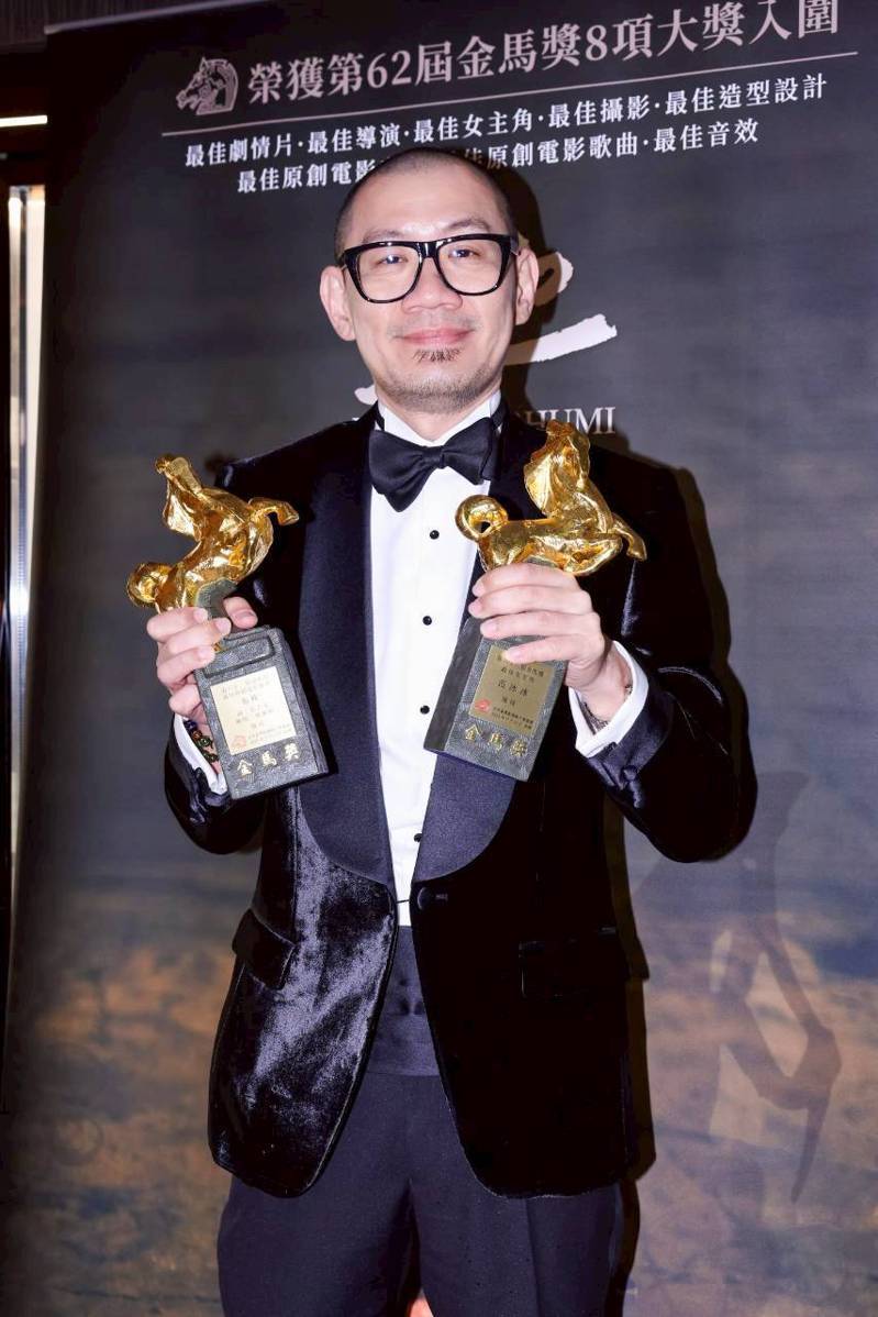 白润音(左起)、导演张吉安、李安、李屏宾、许恩怡现身「地母」庆功宴。记者沈昱嘉／摄影