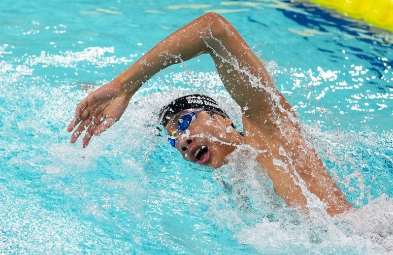 11月17日,广东队选手柯沁沁在全运会比赛中获得亚军。(新华社)