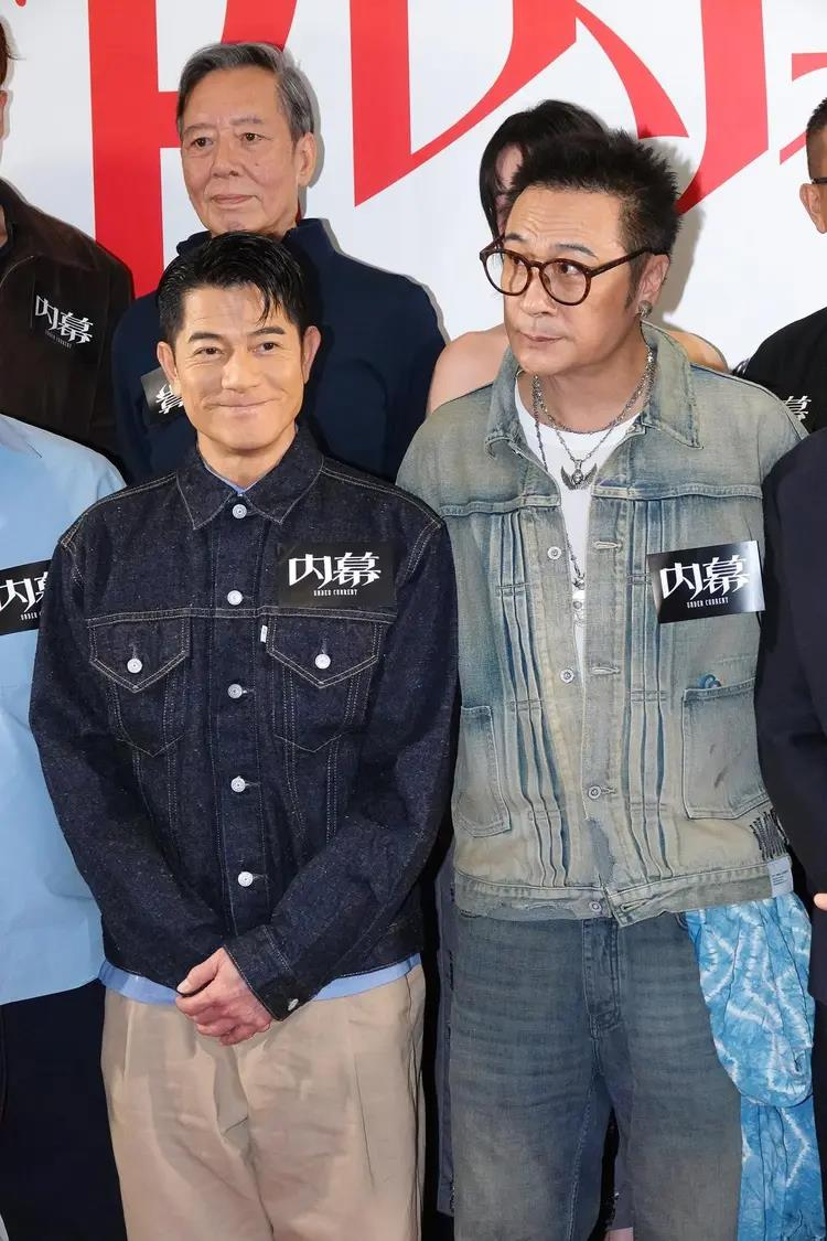 郭富城（左）、吴镇宇合影。（红星新闻／图据视觉中国）