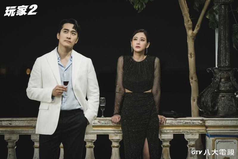 张圭悧在「玩家2」中饰演王牌赛车手。图/八大电视提供