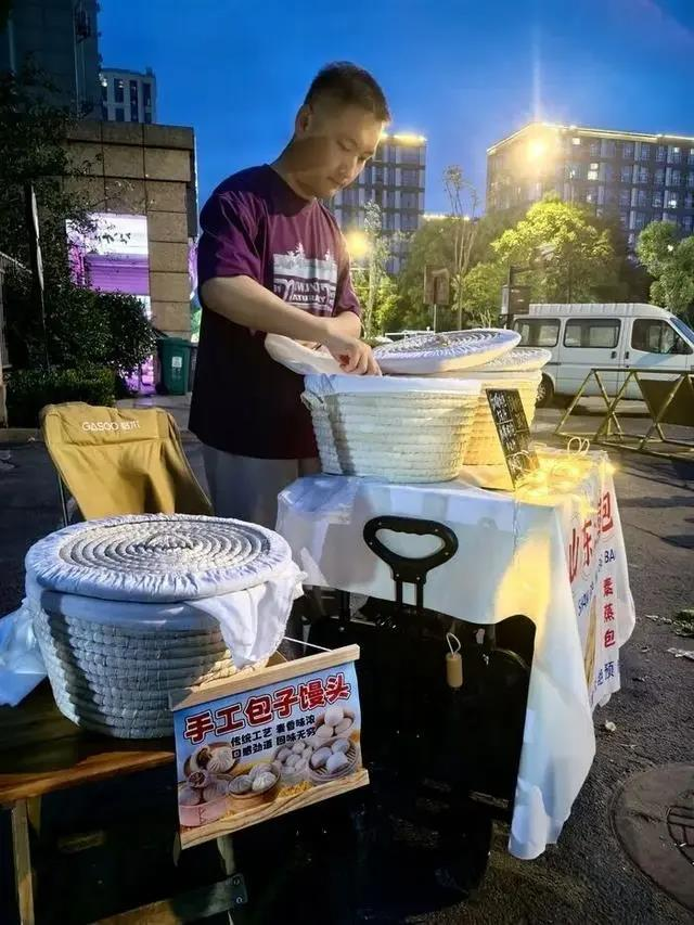 赵唯宏建了不少顾客群。(取材自新黄河)