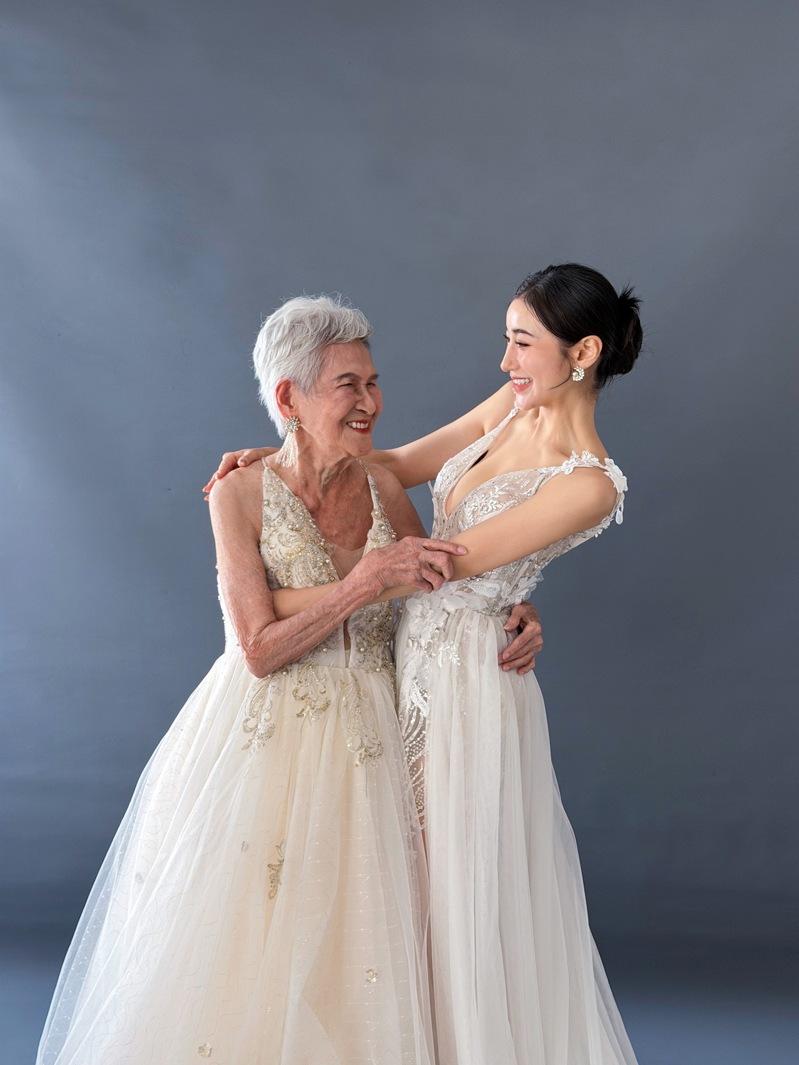 夏宇禾（左起）和阿嬷、姊姊雅昀。图／LEOLA莉欧菈高级订制礼服婚纱提供