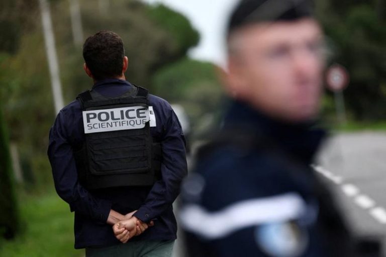 法国惊见腰斩命案 DNA鉴定确定死者身分 法国警察。路透