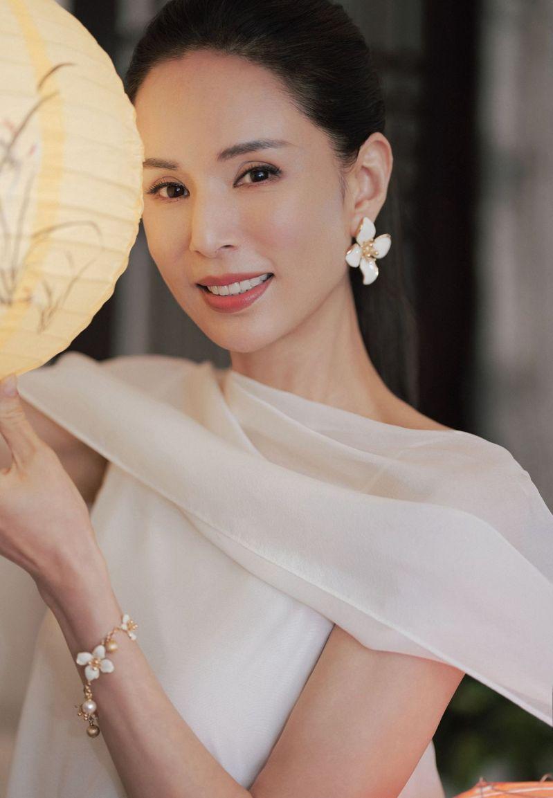 李若彤曾受情伤,一度抑郁。(取材自微博)