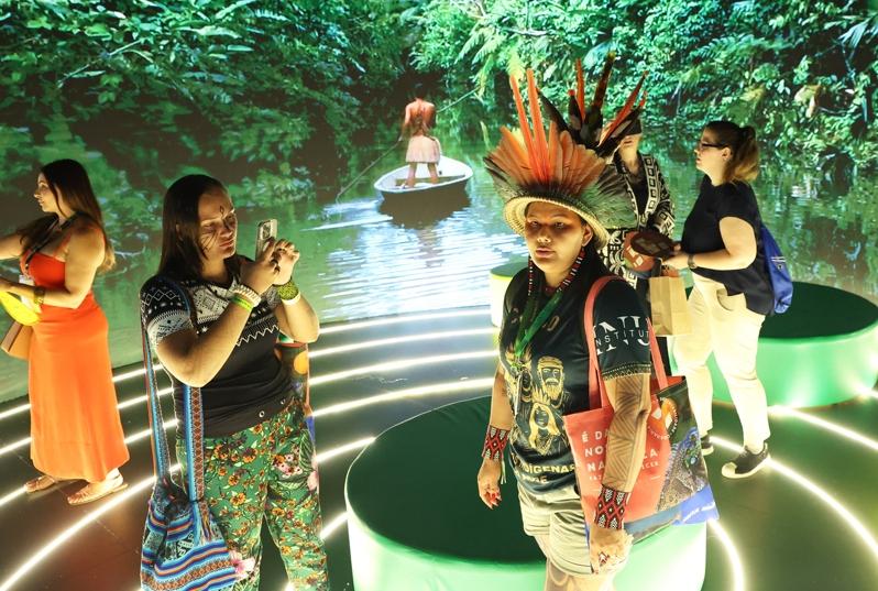 联合国气候变化纲要公约第30次缔约方大会于巴西贝伦正式开幕，COP30绿区设立主题展馆，盼唤醒参观者为下一代拯救地球。（记者潘俊宏／摄影）