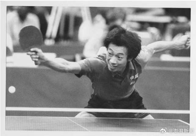 乒乓球前世界冠军滕义。(取材自微博)