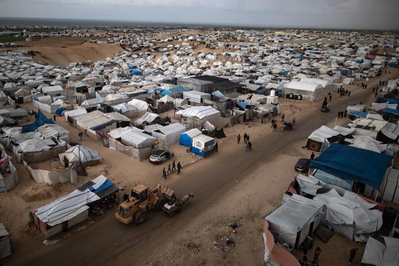 加萨走廊汗尤尼斯(Khan Yunis)西侧一处临时帐篷区。(欧新社)