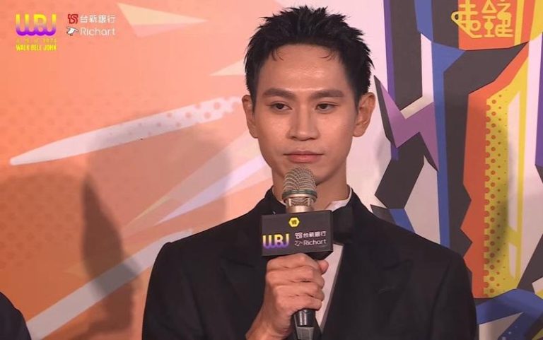 Andy提到晚上常看留言看到哭。(图/撷自YouTube)