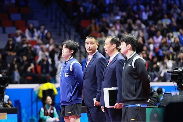 「神仙打架」终分胜负，樊振东4比2战胜王楚钦，晋级乒乓球男单决赛。（取材自上观新闻）