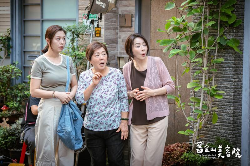 「旧金山美容院」剧中，杨晴(左)与杨镇饰演的面包店老板有不少情感交互。图／TVBS提供