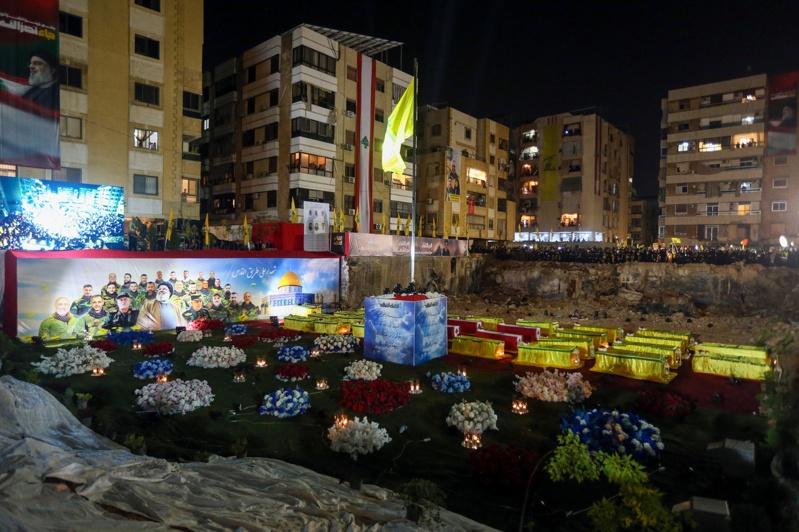 图为真主党支持者今年９月在贝鲁特南郊哈瑞芮克纪念前领袖忌日。（欧新社）