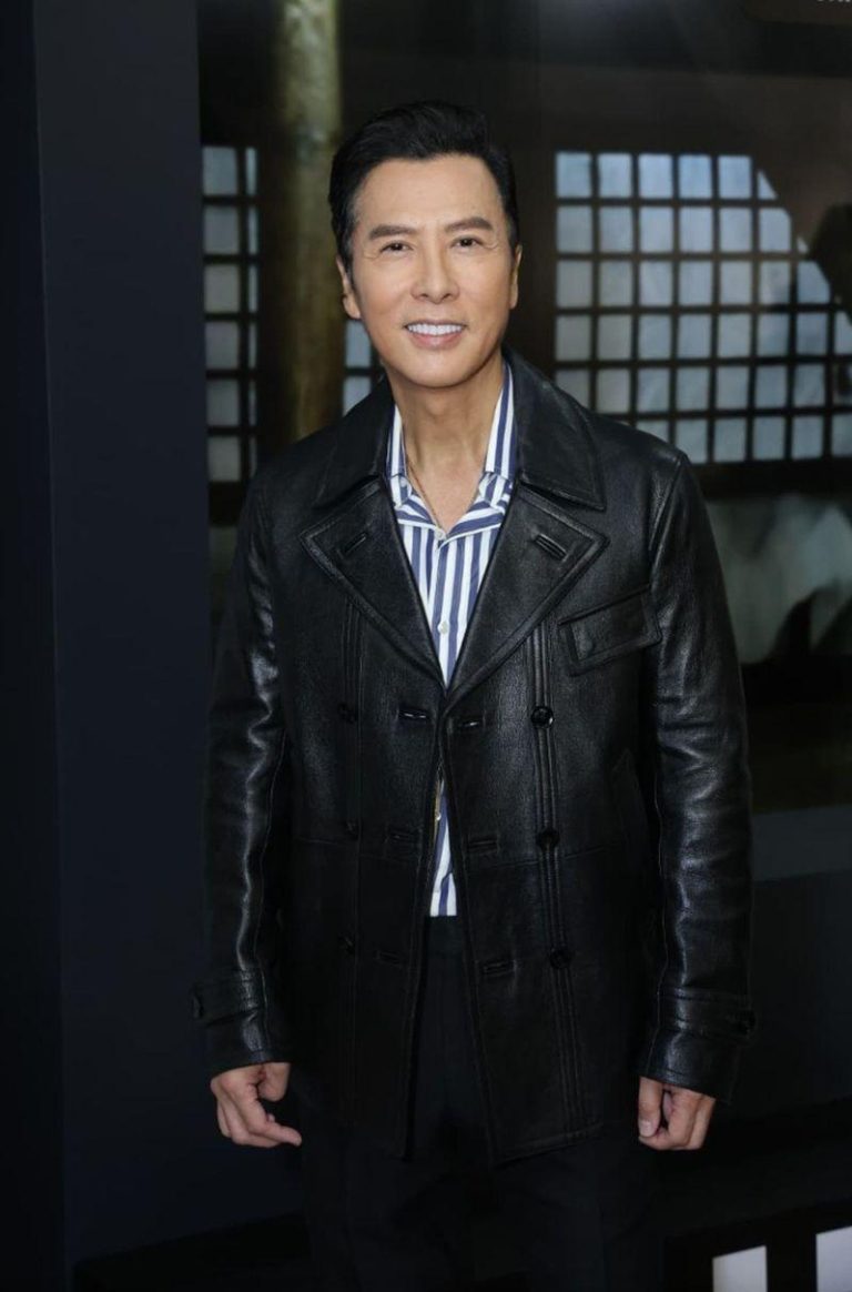 新「叶问」将加入「李小龙」? 甄子丹:在他面前自己只是小学生 甄子丹透露,拟在「叶问」新作中加入李小龙角色。(取材自微博)