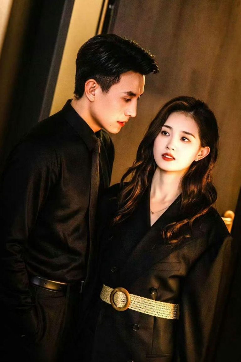 从短剧杀回长剧…「盛夏芬德拉」郭宇欣拿下「玉簟秋」女二 刘萧旭、郭宇欣主演的「盛夏芬德拉」,堪称现象级短剧。(取材自微博)