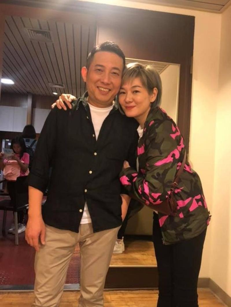 屈中恒(右)失去大陆市场,只能专注台湾表演。(本报数据照片)