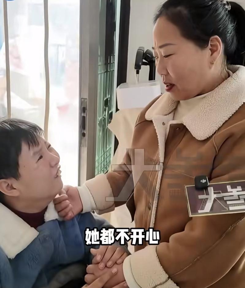 刘振燕和儿媳。(取材自大参考)