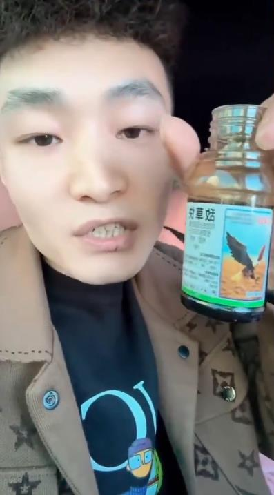 烟花店爆炸威力惊人。(取材自新黄河)