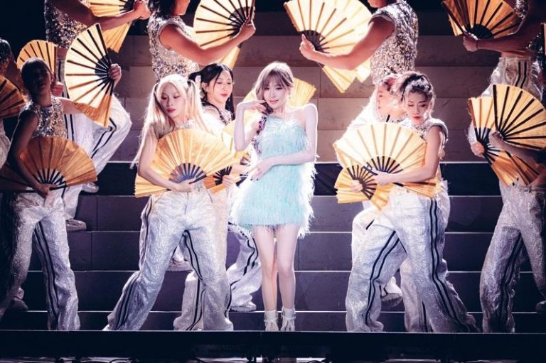 王心凌(中)首次唱进纽约麦迪逊广场花园剧院。图／天晴娱乐提供