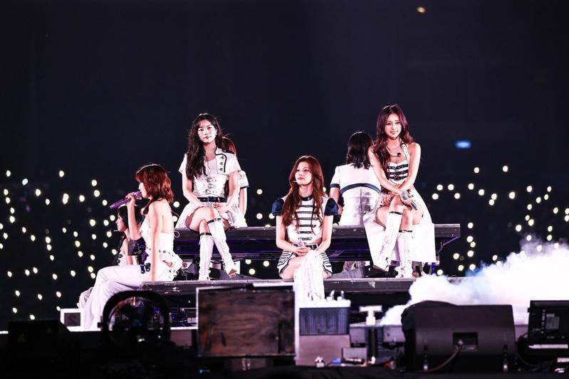TWICE将在台北101大楼点灯打字。(图/Live Nation Taiwan提供)