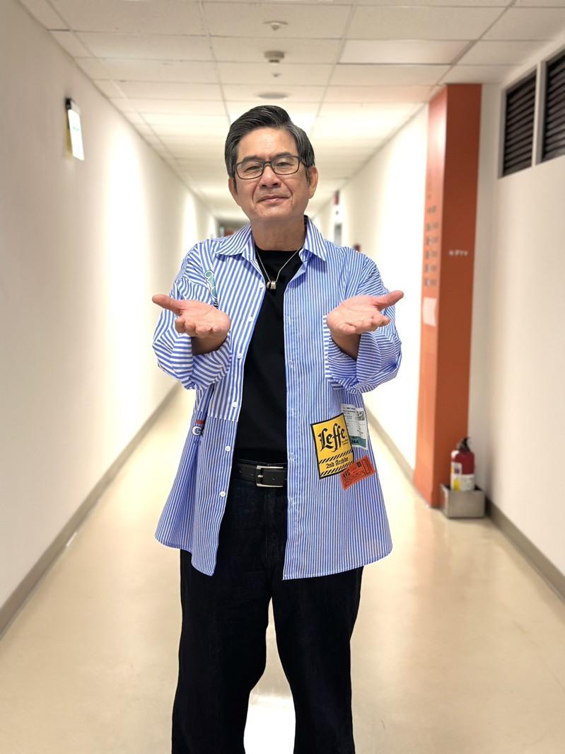 洪都拉斯聊起自己写的人生剧本,要把真实故事搬上台。记者叶君远/摄影