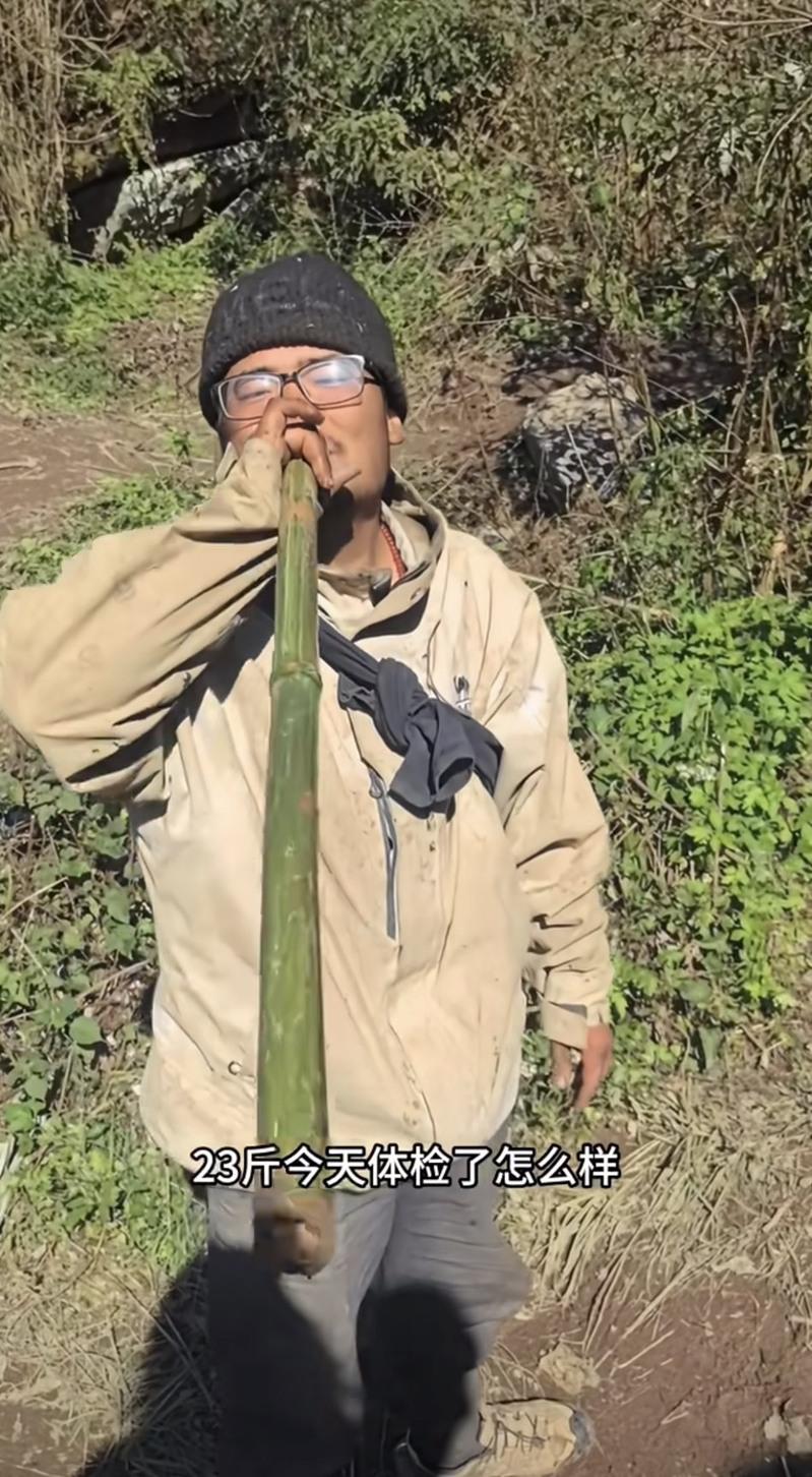 2025年10月8日,七星山杯国际「荒野求生挑战赛」第二季开赛。(取材自中国新闻周刊/视觉中国图)