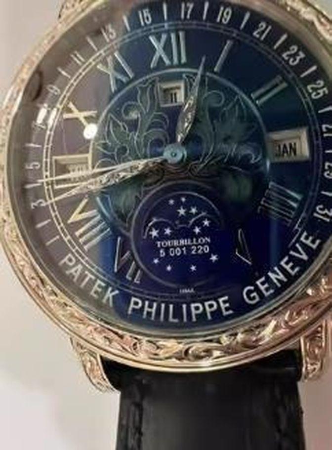 图为挂拍的6002G010腕表，评估价4129万元。（取材自极目新闻）