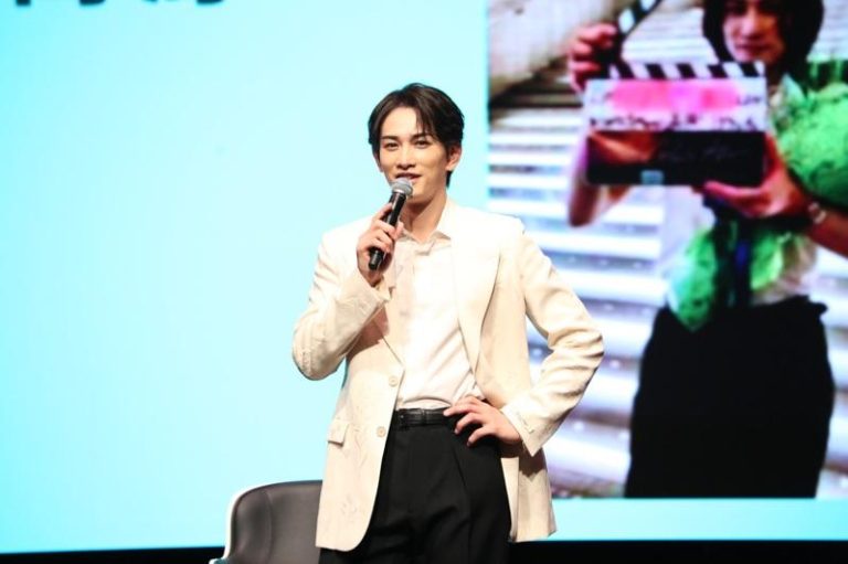 町田启太在台吉他处女秀 报喜「成功吞下臭豆腐」 町田启太在台北国际会议中心举行见面会。图/LDH 爱梦悦