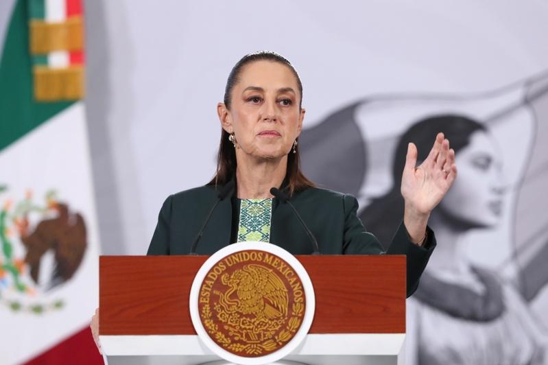 墨西哥国会最终表决通过对没有与墨西哥签署贸易协定的亚洲国家、超过1,400项产品课征5%至50%不等的关税。图为墨西哥总统薛恩鲍姆。(欧新社)