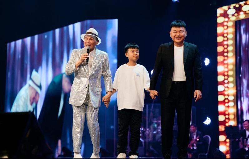 陈雷在新加坡举办「欢喜就好2025」巡演。(图/慕陆国际HiendAsia提供)