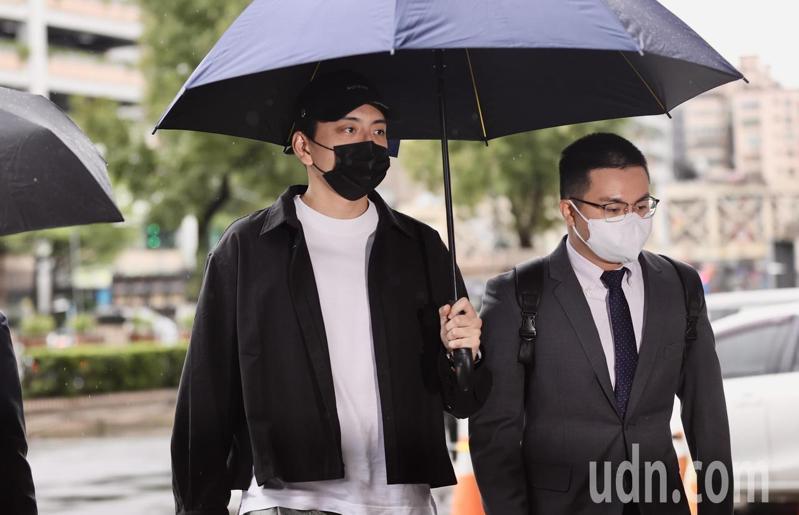 大S因流感猝逝,魂断异乡。图╱摘自微博