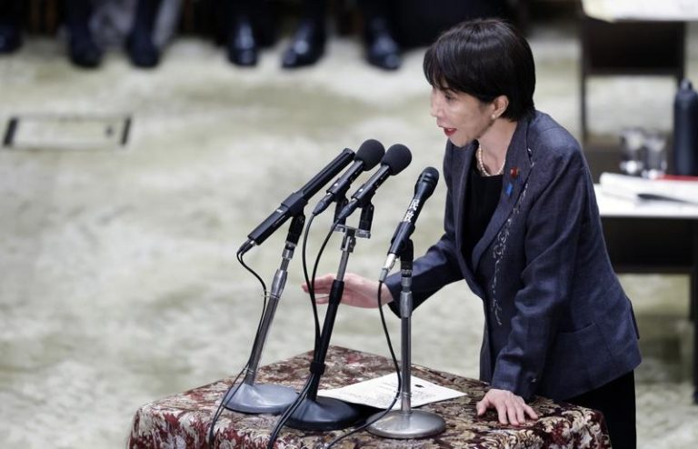 日本首相高市早苗9日出席众议院预算委员会会议。(欧新社)