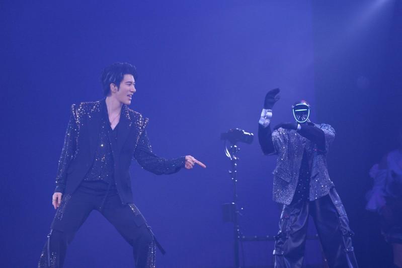 王力宏在成都开唱。图／西东音乐提供