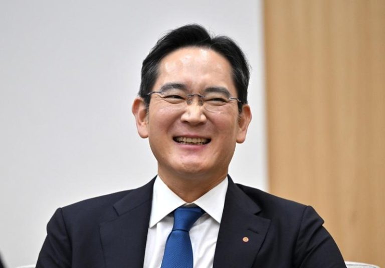 三星李在镕再度称霸南韩百大股东富豪 BTS三名成员也进榜 三星电子会长李在镕再度称霸南韩股东富豪榜。(美联社)