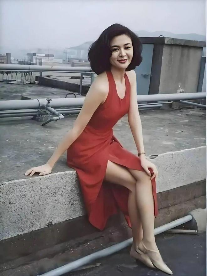 宁静透露自己20岁就立下遗嘱。(取材自微博)