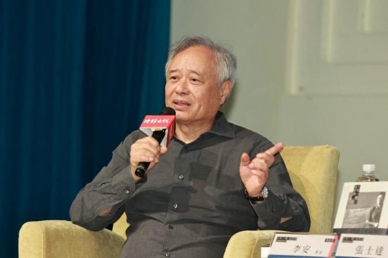 李安亲揭2新作计划 吐金句:婚姻要忠实 拍电影不需要 李安出席自传书「十年ㄧ觉电影梦」座谈会。记者/陈颖摄影