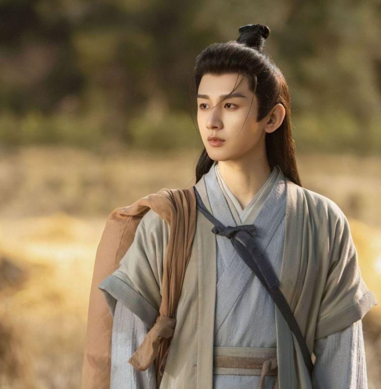 戏骨加持+高能剧情… 成毅「长安二十四计」一开播收视就爆了 成毅在「长安二十四计」中饰演谋士谢淮安,温润如玉的外表下暗藏十年隐忍的复仇之志。(取材自微博)