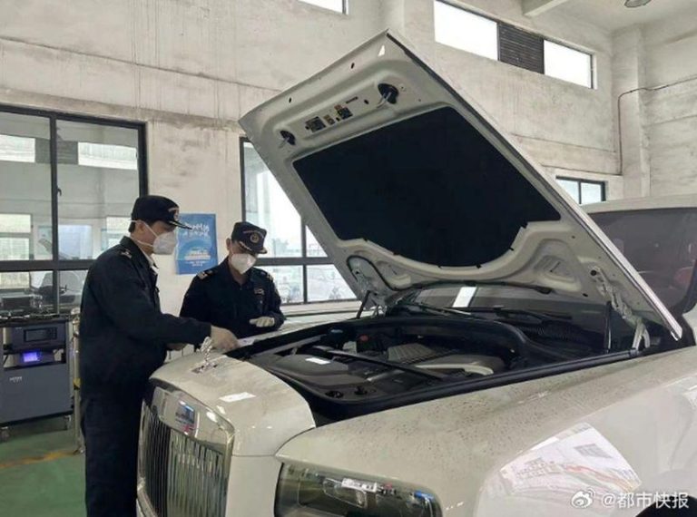 海南宣布封关后，「零关税」豪车成为关注焦点。(取材自都市快报)