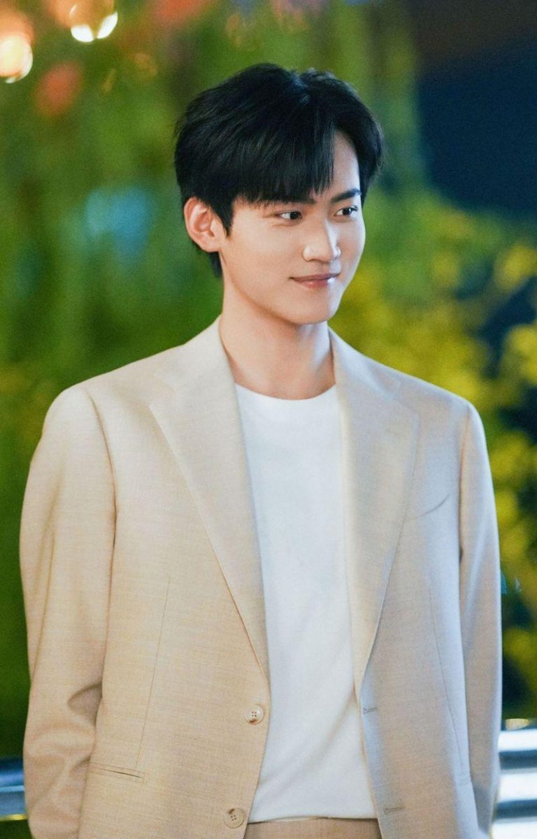 周柯宇「狙击蝴蝶」与陈妍希姐弟恋 晋身新生代男神 新晋男神周柯宇出生于美国。(取材自微博)
