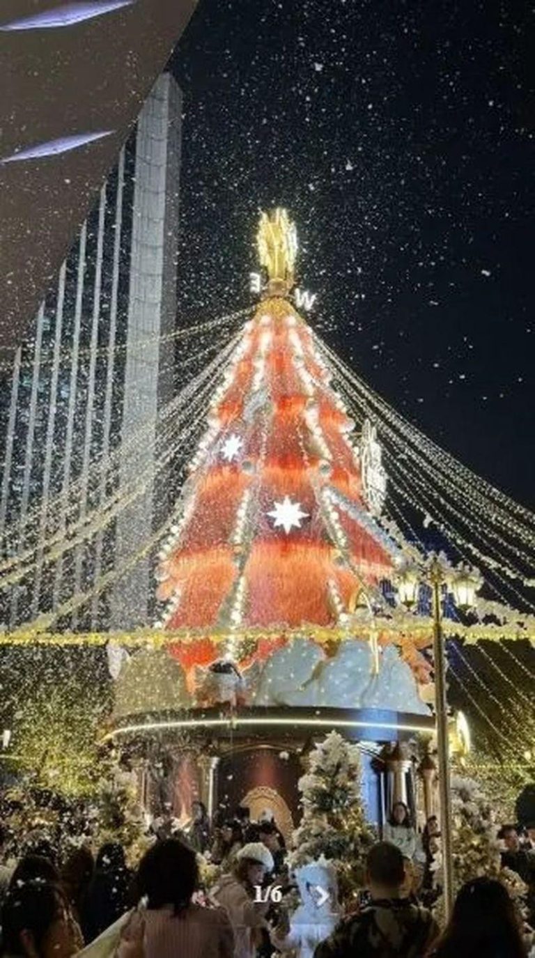 取代洋节…中官媒称12/24是长津湖胜利日 有说服力吗? 中国有不少人抵制洋节。杭州中心圣诞树被拆,几天后又装回去,「拆了又装、装了又拆」,引发网友讨论。(翻摄自抖音)