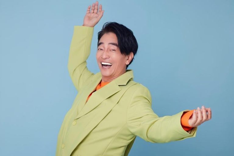 吴宗宪表演时曾遇过歌迷乱入，但他淡定化解危机。(图／东西文娱、星乐全球提供)