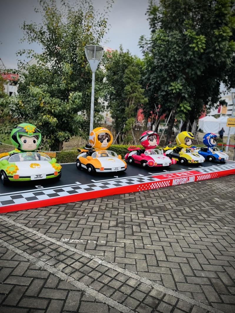 五月天将在台中连办6场「回到那一天」巡演。（相信音乐提供）