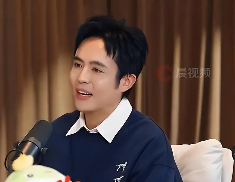 王星被骗缅甸前后对比。(取材自潇湘晨报)