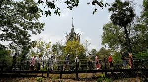 柬埔寨宣布“中国公民免签” 陆网惊吓:度假还是渡劫