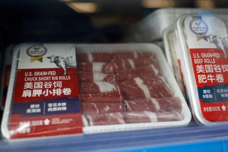 中国对进口牛肉配额外加关税55% 澳洲恐损失逾10亿 中国商务部日前公告对进口牛肉采「国别配额及配额外加征关税」保障措施。(路透)
