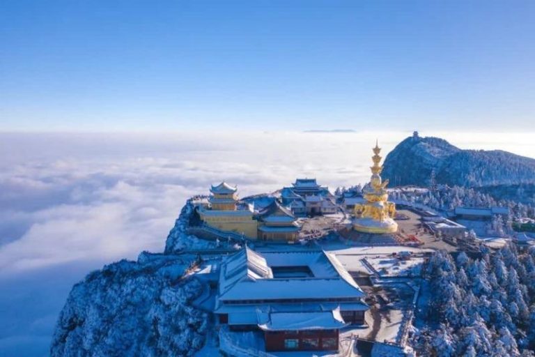 配合佛教「去商业化」 峨眉山寺院永久免费开放 2026年1月1日起,峨眉山全山寺院将永久免费开放。(取材自峨眉山景区)