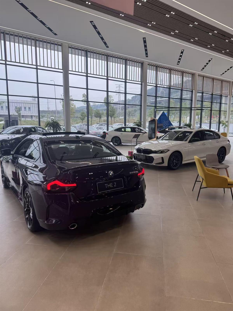 BMW中国大降价,降幅最大的是中小型电动休旅车iX1。图为BMW iX1车型。 (美联社)
