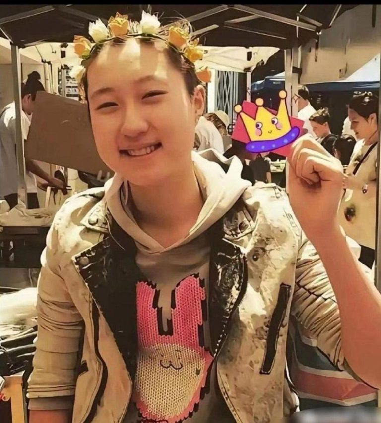 断联26年破冰?传成龙出手金援拾荒女儿吴卓林 成龙没有陪伴女儿吴卓林(图)成长,父女情薄。(取材自微博)