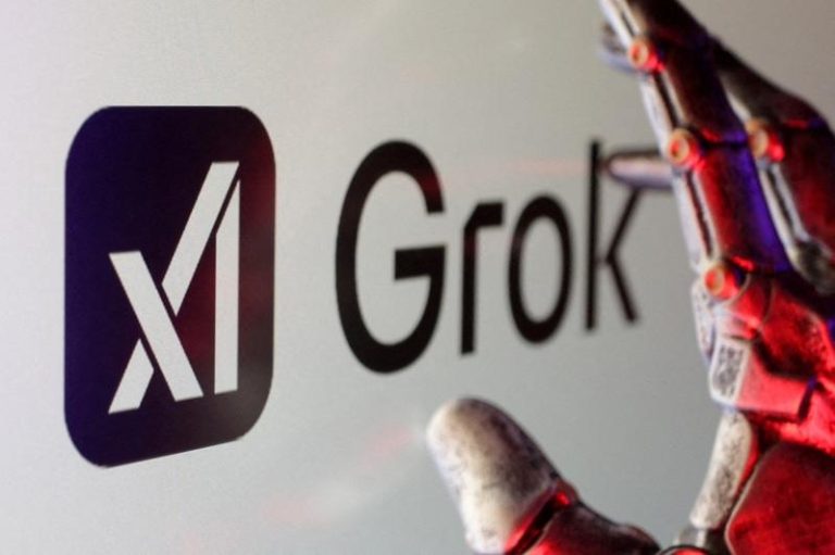 Grok生成不雅内容惹众怒 欧盟着手调查 富豪马斯克旗下的人工智能(AI)聊天机器人Grok因生成涉及女性、未成年人的不雅影像,遭国际关注。欧盟执委会5日表示,正在严肃审视并调查这些事件。路透